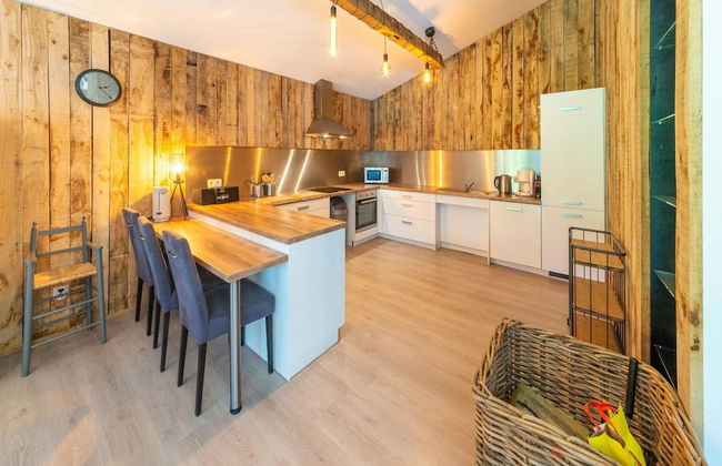 Lush Chalet Near Lake of Butgenbach - Foto 30