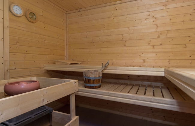 Spacious Holiday Home in the Ardennes with Sauna & Hot Tub - Foto 23
