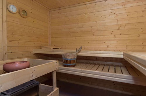 Photo 22 - Spacious Holiday Home in the Ardennes with Sauna & Hot Tub