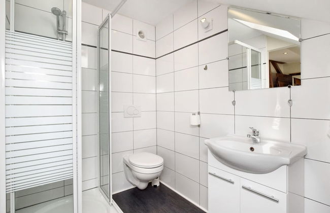 Fine Group House With Sauna Garden - Foto 17