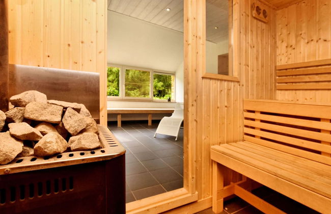 Fine Group House With Sauna Garden - Foto 27