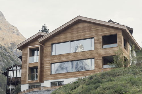 Foto 1 - OVERLOOK Lodge by CERVO Zermatt