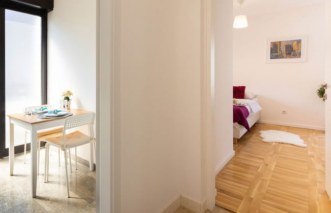 Cozy and Bright Duplex Near City Center - Foto 17