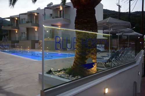 Photo 20 - Blue Horizon Apartments