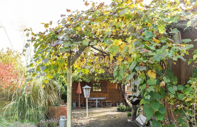 Charming Holiday Home With Private Garden - Foto 35