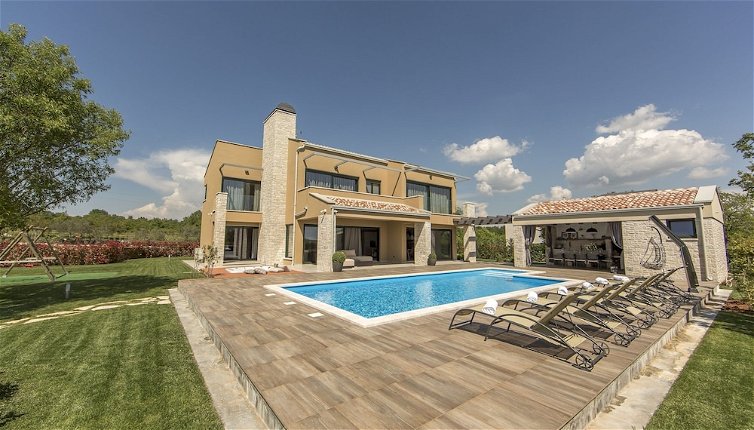 Foto 1 - Spacious Villa With Private Pool and Jacuzzi in Porec