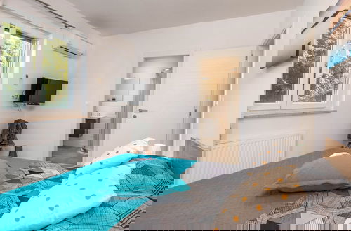 Photo 5 - Detached Holiday Home With Swimming Pool, Near the Beach
