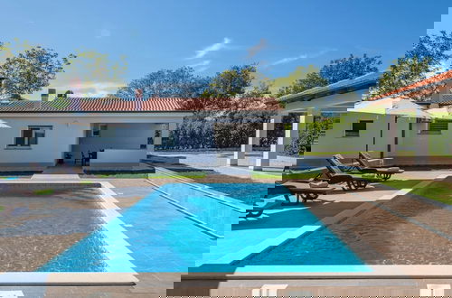 Photo 22 - Detached Holiday Home With Swimming Pool, Near the Beach