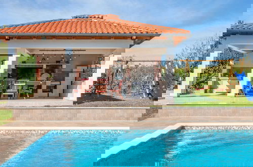 Photo 13 - Detached Holiday Home With Swimming Pool, Near the Beach