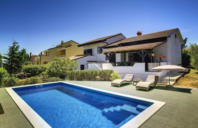 Holiday Home With Swimming Pool, Near the Center - Foto 30