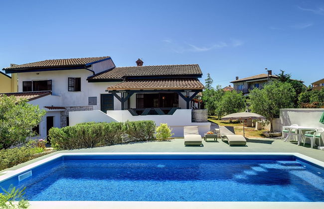 Holiday Home With Swimming Pool, Near the Center - Foto 21