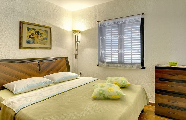 Holiday Home With Swimming Pool, Near the Center - Foto 3