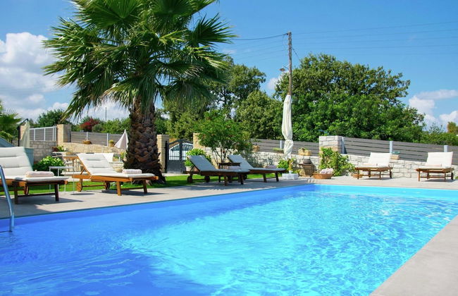 Infinity Pool Villa With Sea Views Near Rethymno City & Beach and Shaded BBQ - Photo 20