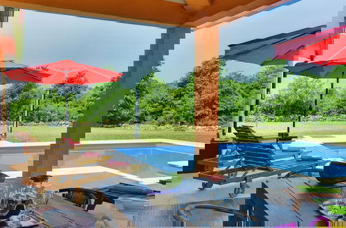Foto 19 - Villa With Pool in Pazin