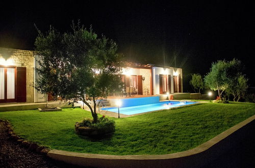 Foto 16 - Boutique Villa in Arkadi With Pool and Deck Chairs