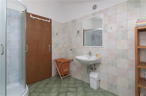 Photo 62 - Apartments Levan Ceja