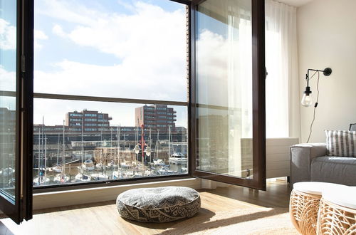 Photo 3 - BizStay Harbour Scheveningen Apartments