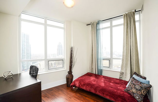 Sarkar Suites - 330 Burnhamthorpe Road - Foto 11