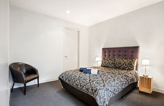 Photo 3 - Sanctuary Apartments - Collins St CBD