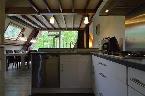 Photo 3 - Holiday Home in Limburg near Forest
