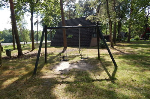 Photo 18 - Detached Bungalow With Lovely Covered Terrace in a Nature Rich Holiday Park