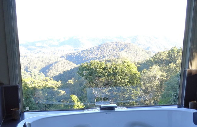 Maleny Luxury Cottages - Photo 22