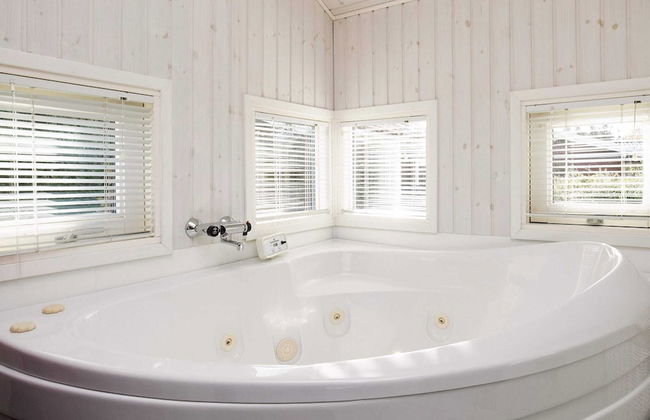 8 Person Holiday Home in Humble - Foto 4