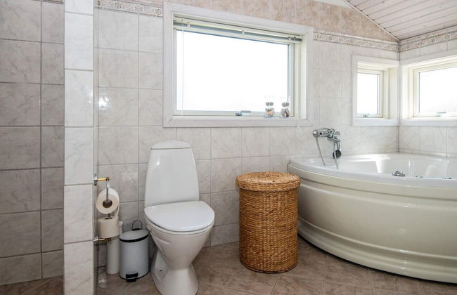 Serene Holiday Home in Jutland near Sea - Foto 19