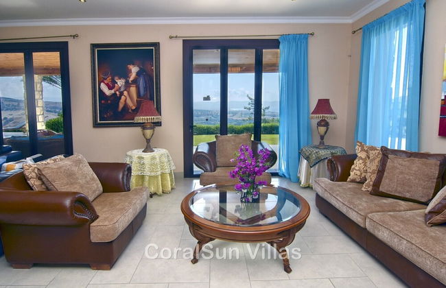 Amazing Luxury Villa, Enormous Heated Pool Jacuzzi, Gym, Games Room In Paphos, - Foto 25