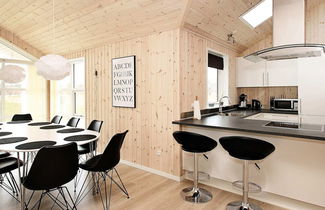 Foto 3 - Luxurious Holiday Home in Løkken with Hot Tub & Sauna