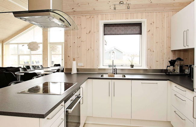 Luxurious Holiday Home in Løkken with Hot Tub & Sauna - Foto 20