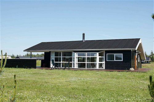 Photo 14 - 8 Person Holiday Home in Lokken