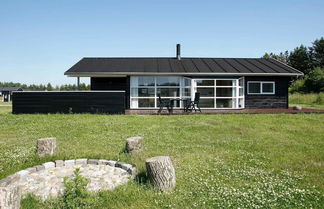 Foto 1 - 8 Person Holiday Home in Lokken