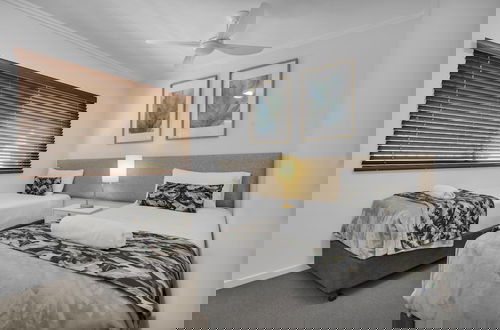Foto 33 - Rolling Surf Resort