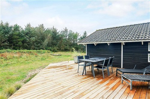 Photo 19 - 9 Person Holiday Home in Lokken