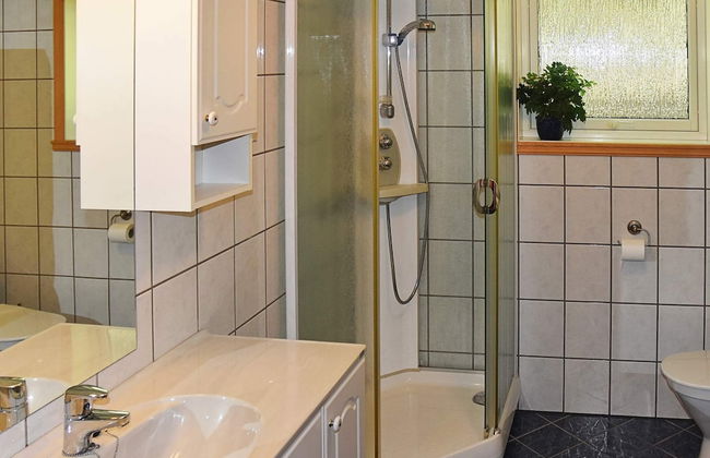 6 Person Holiday Home in Leikanger - Photo 19