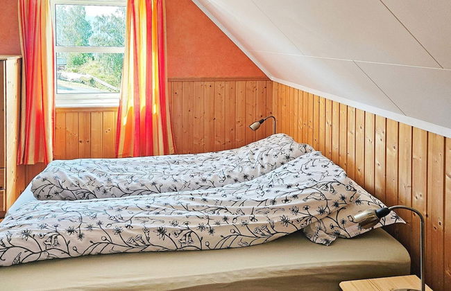 6 Person Holiday Home in Leikanger - Photo 2