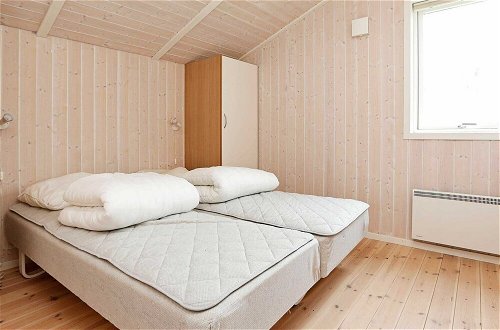 Photo 12 - 8 Person Holiday Home in Gilleleje