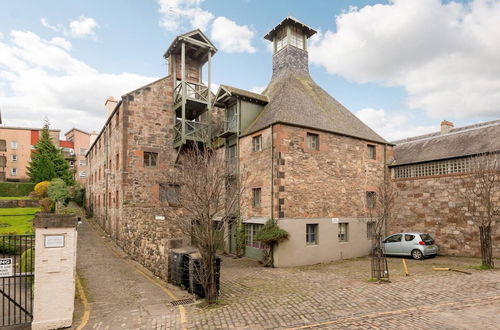 Photo 22 - JOIVY Loft at the Brewery in Edinburgh Old Town