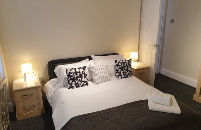 South Shield's Emerald 2 Bed Apartment - Foto 1