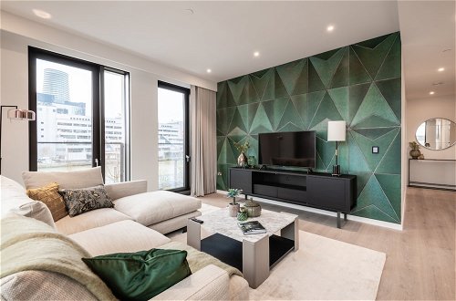 Photo 11 - Fabulous One Bedroom Apartment in Exclusive Canary Wharf