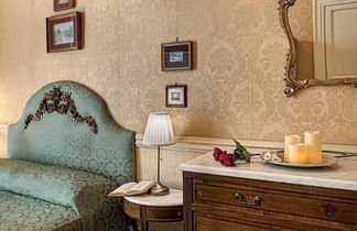 Photo 2 - Lady Mary's Tribunali Luxury Suite