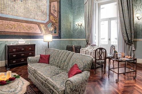 Photo 11 - Lady Mary's Tribunali Luxury Suite