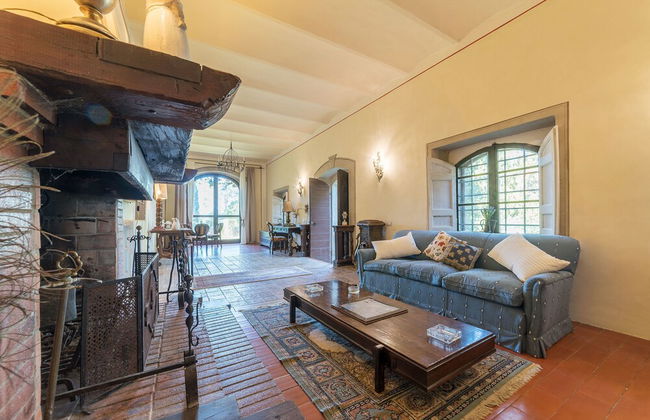 Bomarzo Ancient Villa - Photo 32