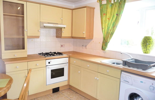 2 Bed House - Sleeps 4 - Parking - Pets - Garden - Foto 4