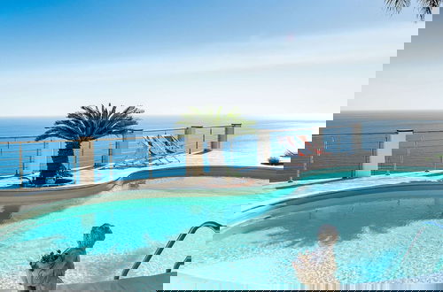Foto 21 - Villa With Panoramic Sea View Pool Near Taormina