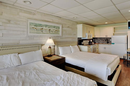 Photo 12 - Continental Condominiums by Southern Vacation Rentals