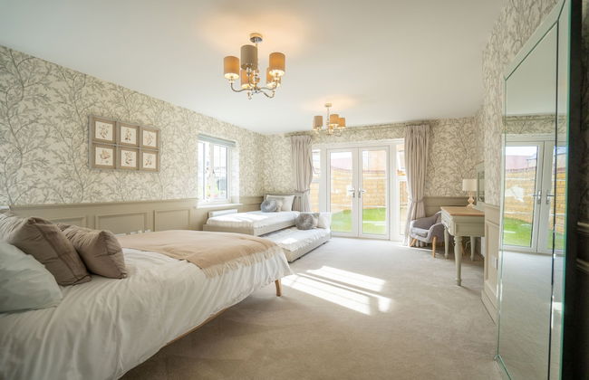Six Bedroom New-build Detached House In Bicester - Foto 3