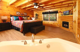 Photo 3 - Around the Mountain - One Bedroom Cabin