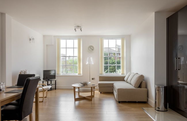 Luxurious 2 Bed Apartment in Central Bedford - Foto 2